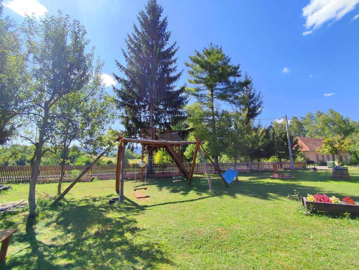 Apartments Eco Forest Resort Rakovica Exteriör bild